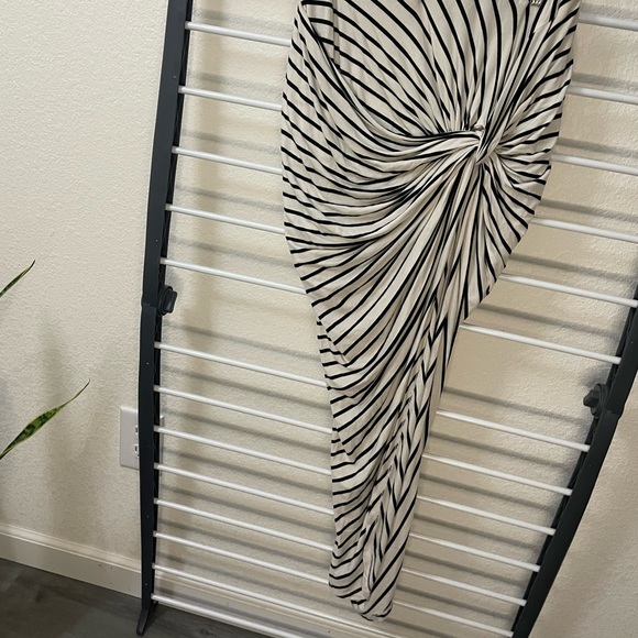 HYFVE Asymmetrical Black and White Striped Mini Skirt Size Medium - Picture 3 of 4